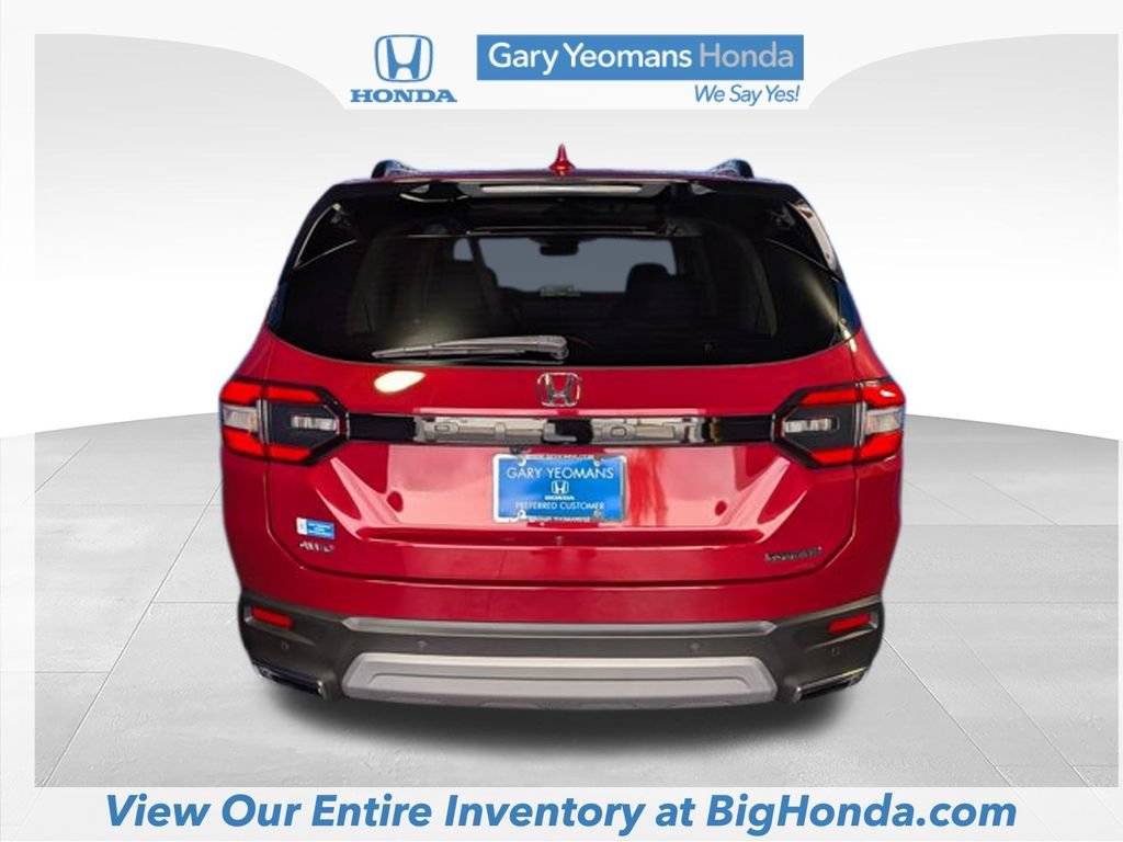 Certified 2024 Honda Pilot Touring image 8