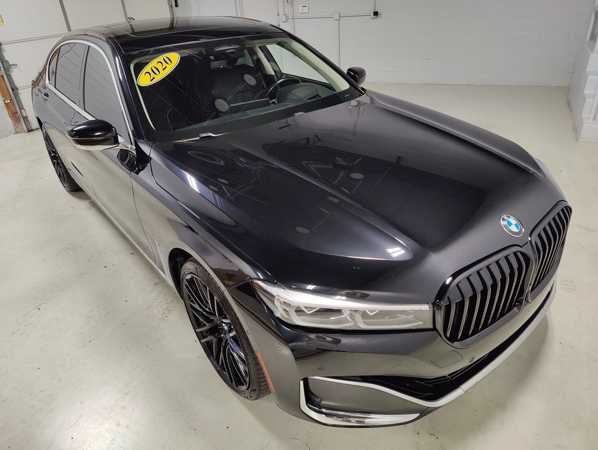 Used 2020 BMW 750i xDrive w/ Executive Package AWD/4WD image 2
