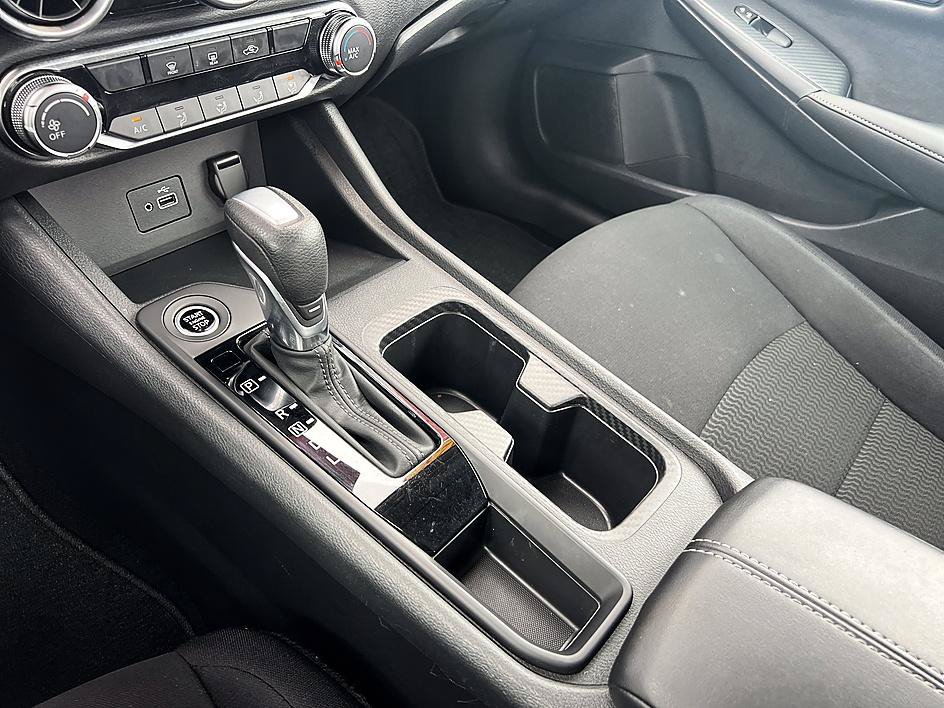 Certified 2023 Nissan Sentra S FWD image 25