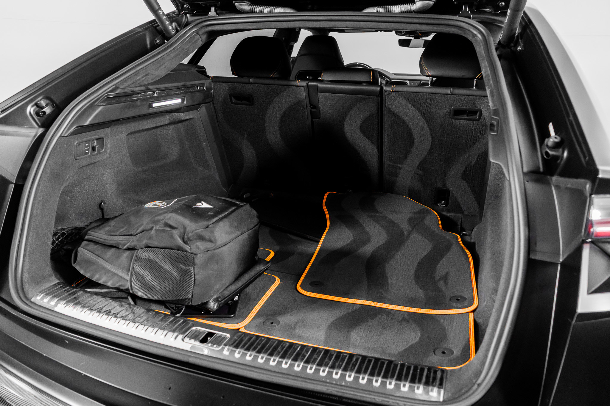 Used 2022 Lamborghini Urus image 61