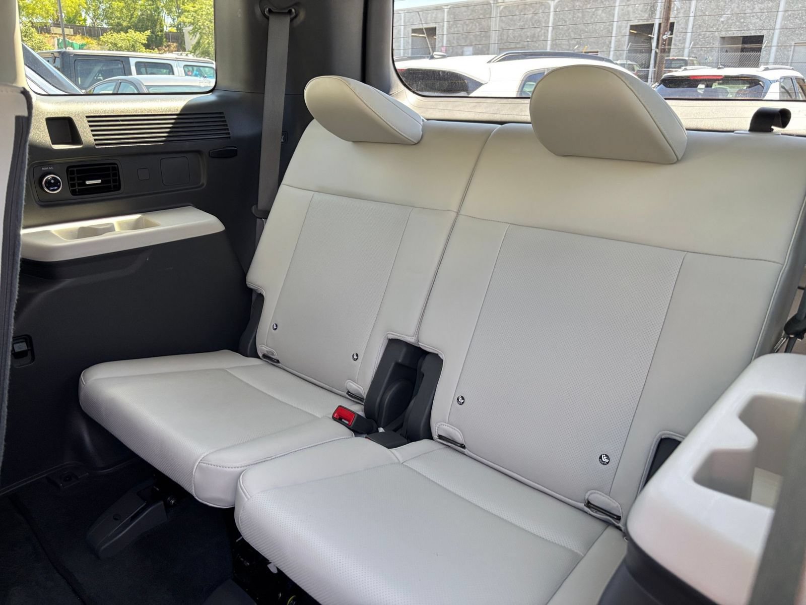 Used 2025 Hyundai Santa Fe SEL FWD image 67