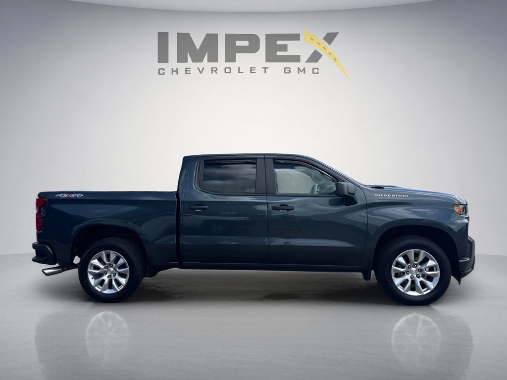 Used 2020 Chevrolet Silverado 1500 Custom w/ Custom Value Package AWD/4WD image 6