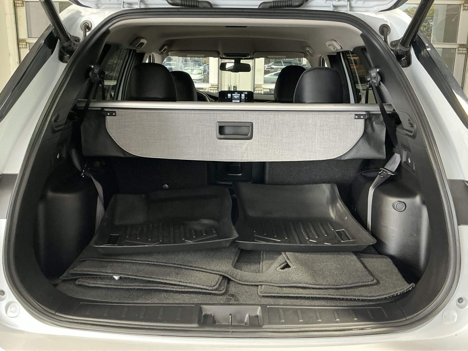 Used 2024 Mitsubishi Outlander SEL AWD/4WD image 26