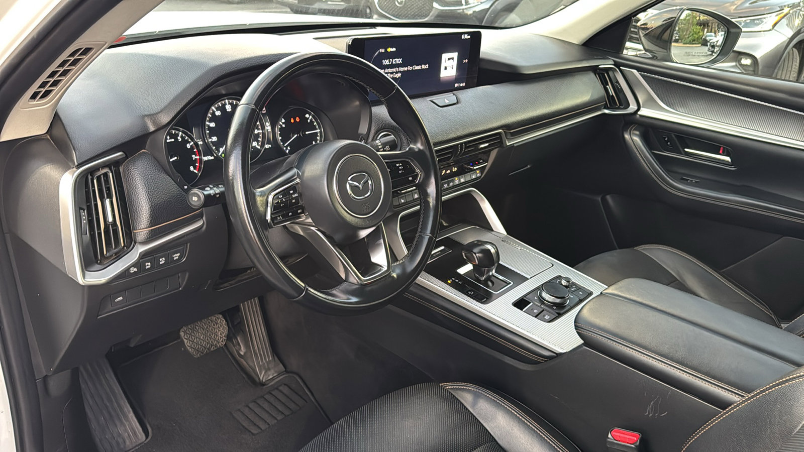 Certified 2025 MAZDA CX-70 3.3 Turbo w/ Preferred Package image 12