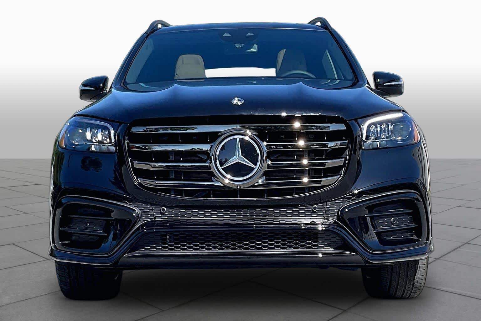 Used 2026 Mercedes-Benz GLS 450 4MATIC image 3
