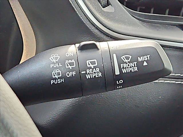 Used 2023 Jeep Grand Cherokee L Limited RWD image 26