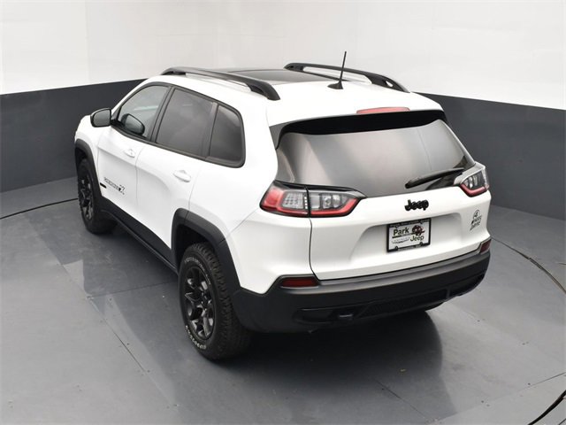 Used 2022 Jeep Cherokee Latitude w/ Sun & Sound Group image 16
