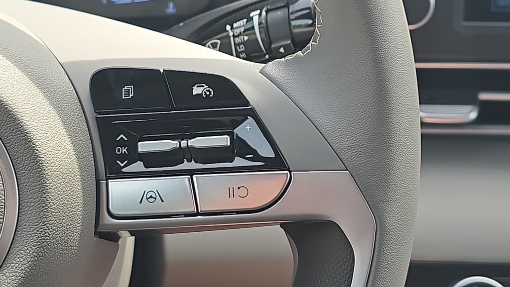 New 2026 Hyundai Elantra Sport FWD image 25