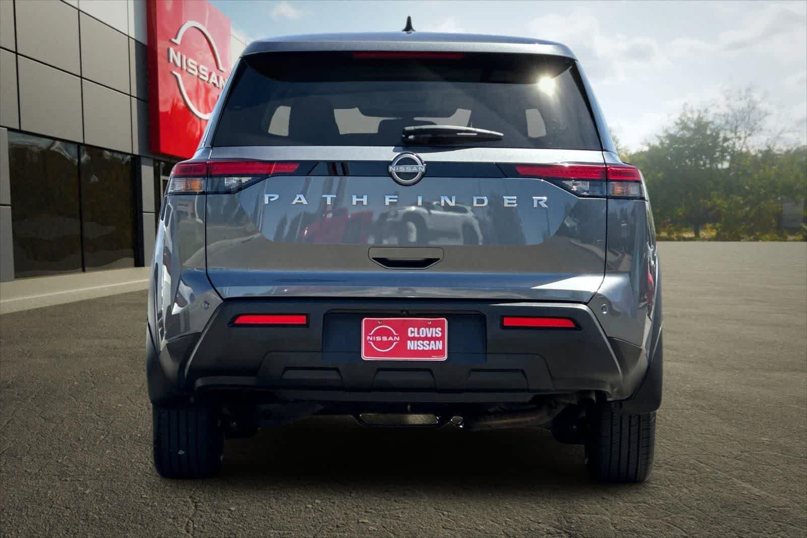 Certified 2025 Nissan Pathfinder S w/ Cargo Package FWD image 8