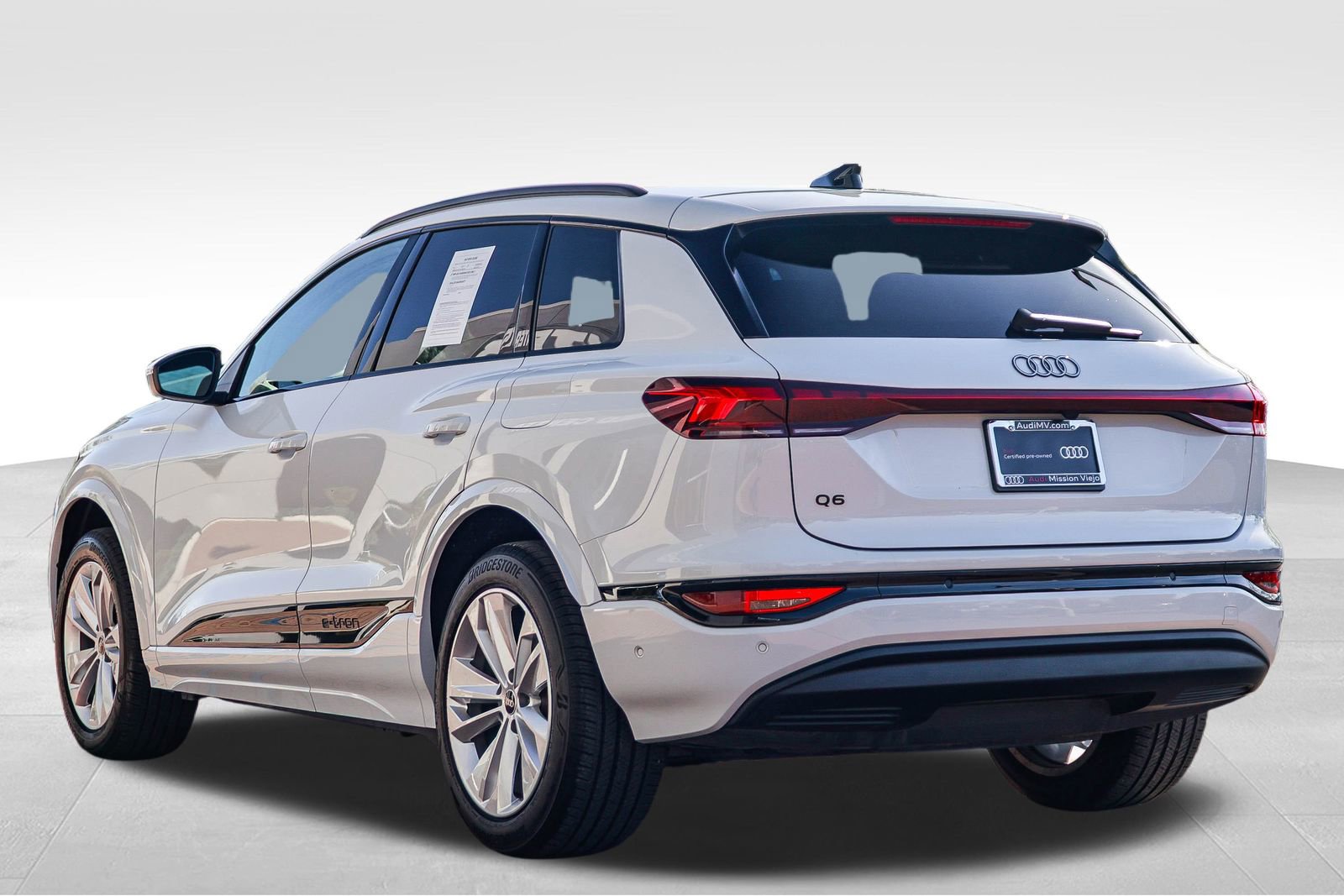 Certified 2025 Audi Q6 e-tron Premium w/ Convenience Package image 4