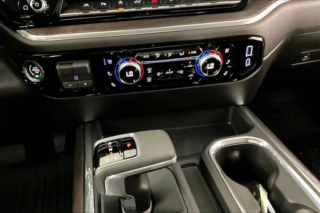 New 2026 GMC Sierra 1500 SLT w/ SLT Premium Plus Package AWD/4WD image 7