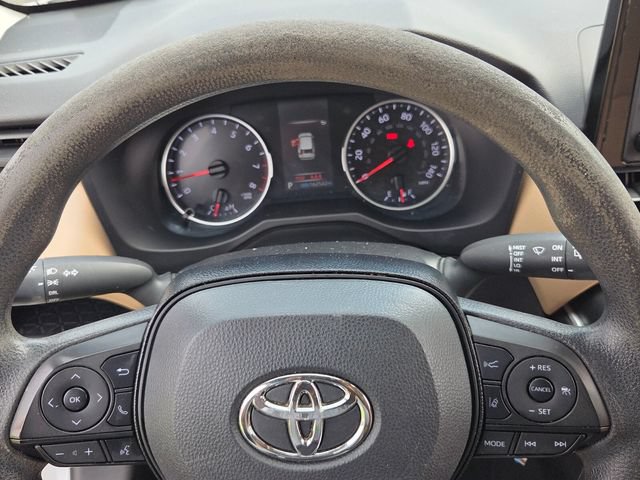 Used 2021 Toyota RAV4 LE FWD image 22