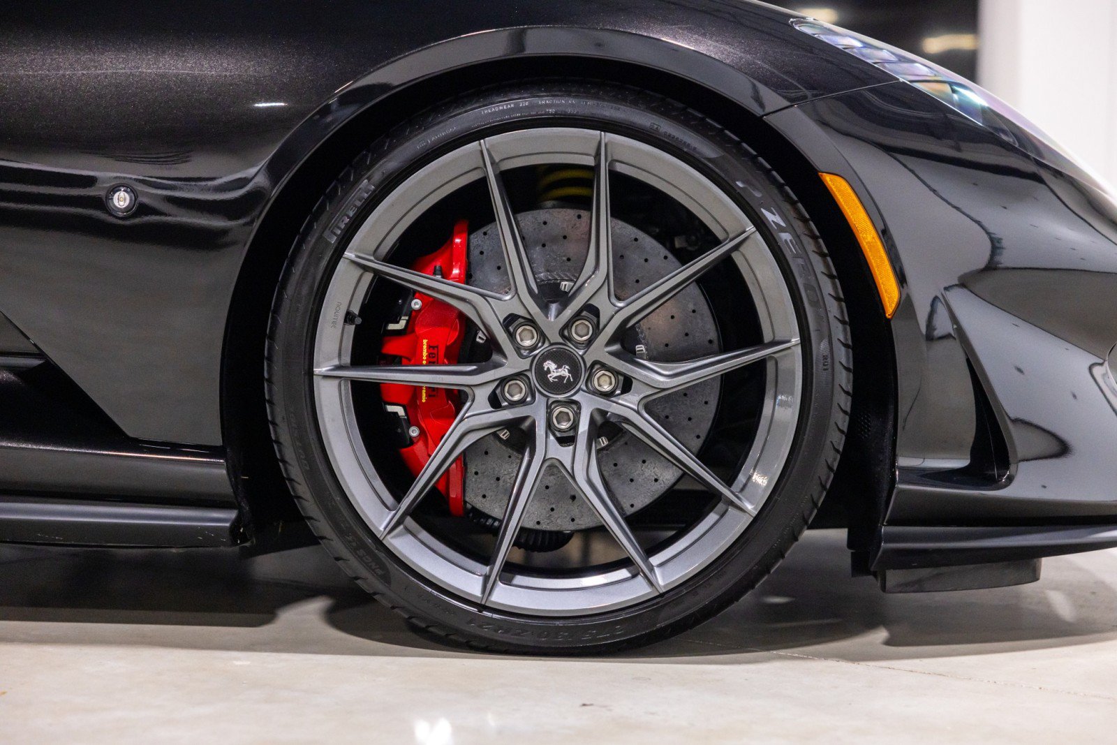 Used 2021 Ferrari 812 GTS RWD image 25