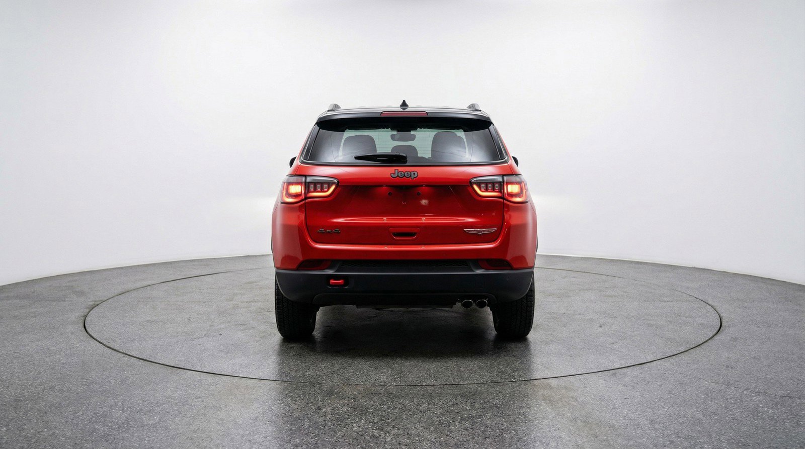 Used 2025 Jeep Compass Trailhawk AWD/4WD image 7