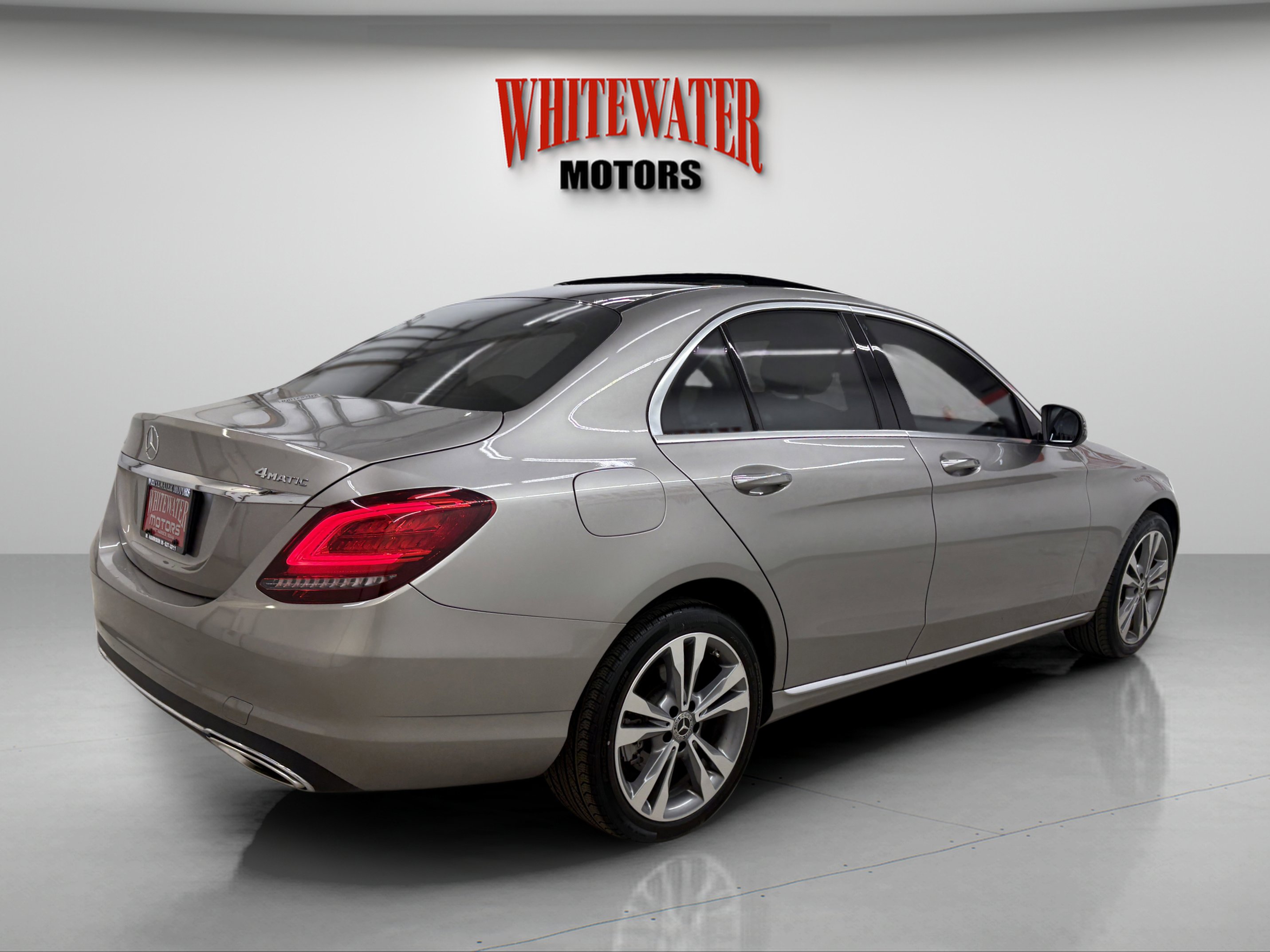 Used 2020 Mercedes-Benz C 300 4MATIC Sedan image 4
