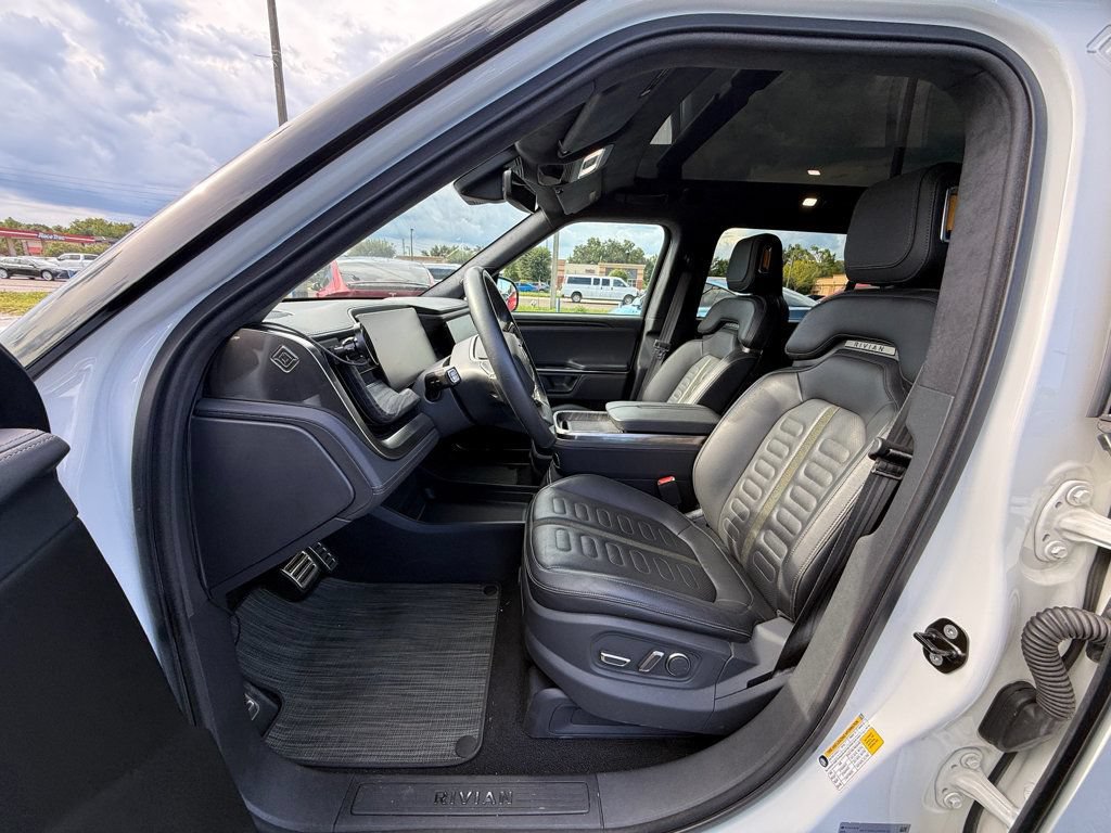Used 2022 Rivian R1S Launch Edition Quad AWD/4WD image 9