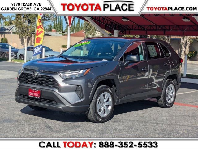 Used 2024 Toyota RAV4 LE AWD/4WD image 1