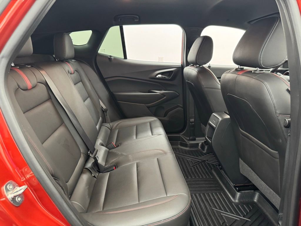 Used 2024 Chevrolet Trax RS w/ Driver Confidence Package image 35