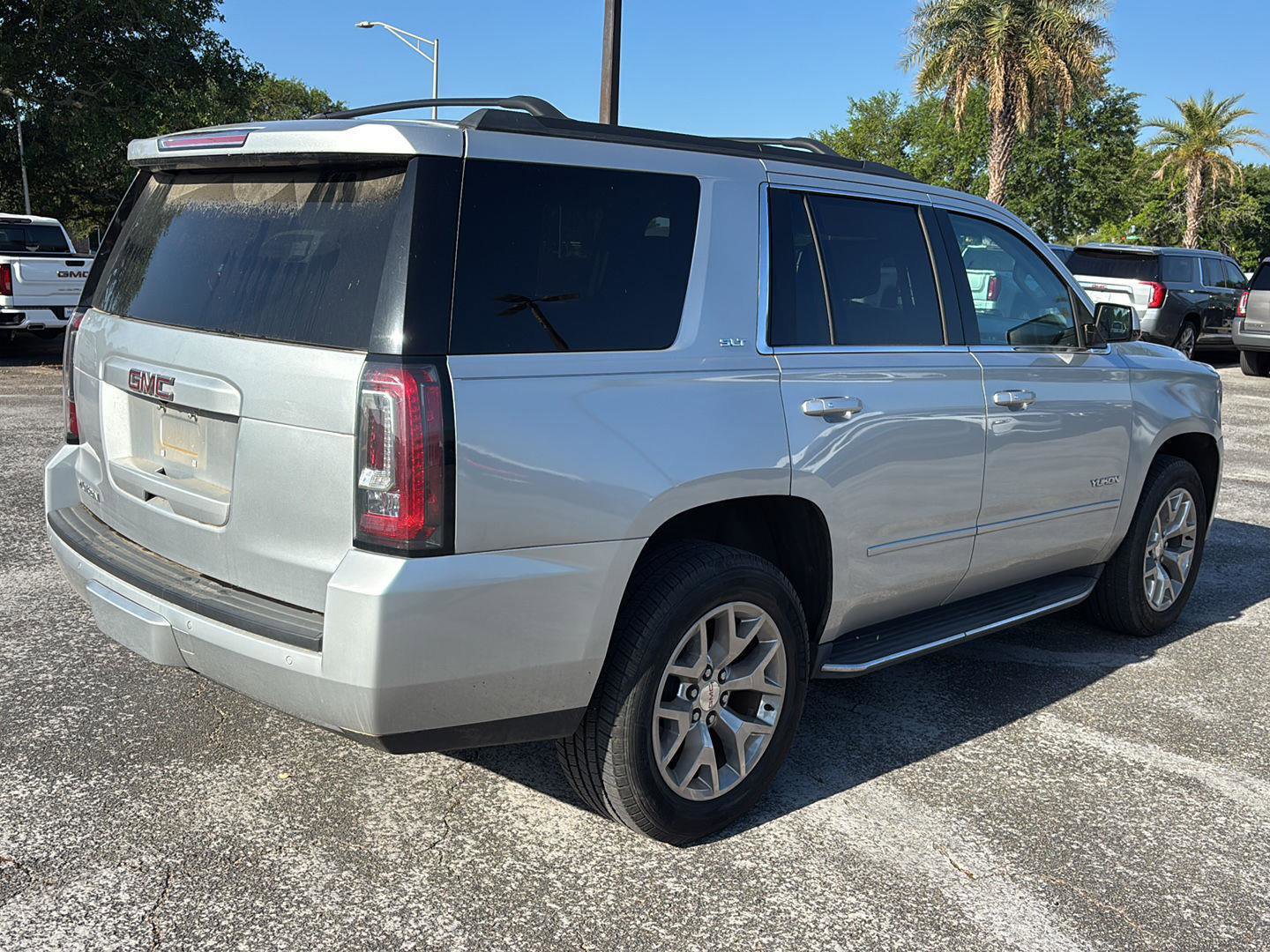 Used 2018 GMC Yukon SLT w/ HD Trailering Package image 7