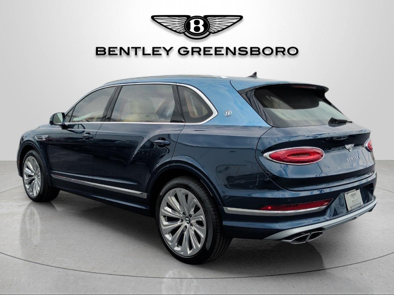 New 2026 Bentley Bentayga Extended Wheelbase AWD/4WD image 3