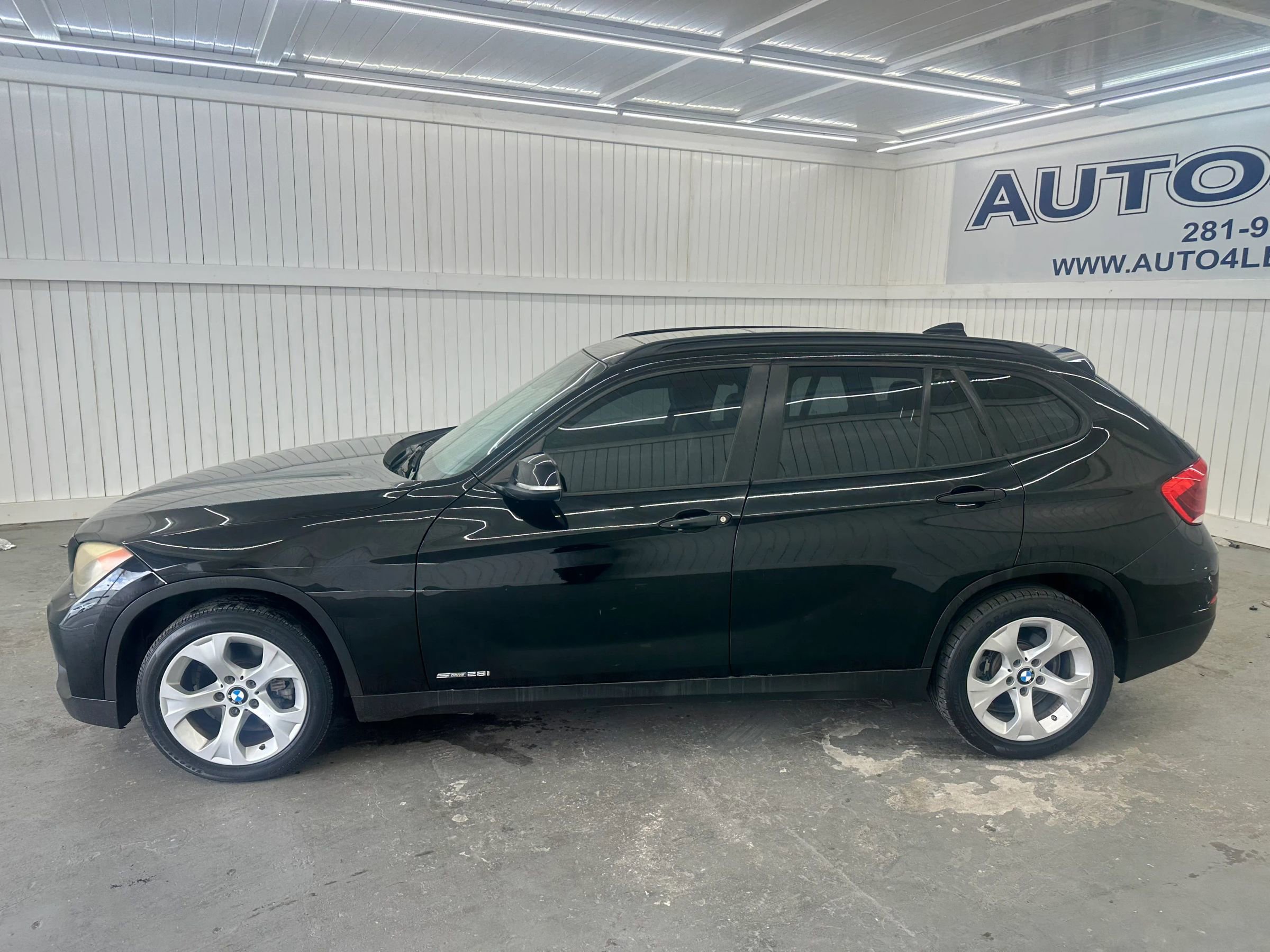 Used 2013 BMW X1 sDrive28i RWD image 8