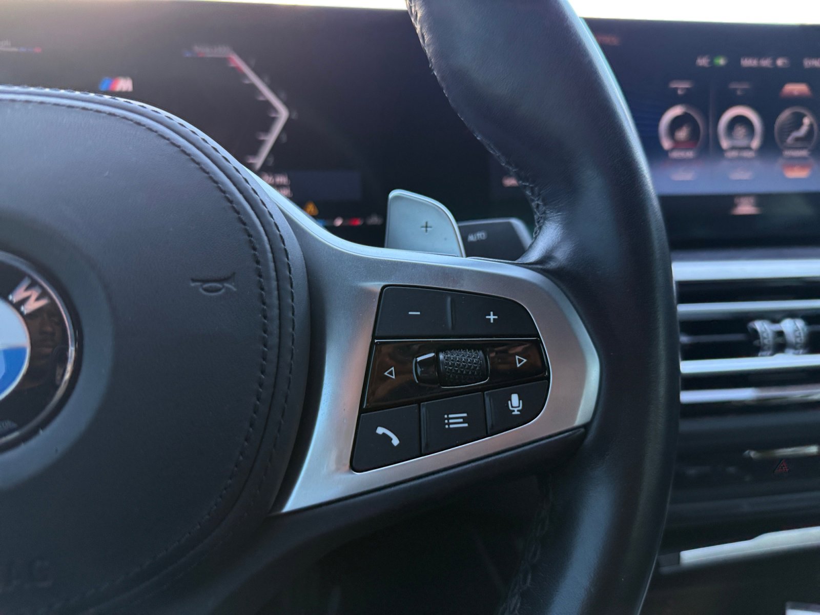 Used 2023 BMW M340i M340i w/ Premium Package image 11