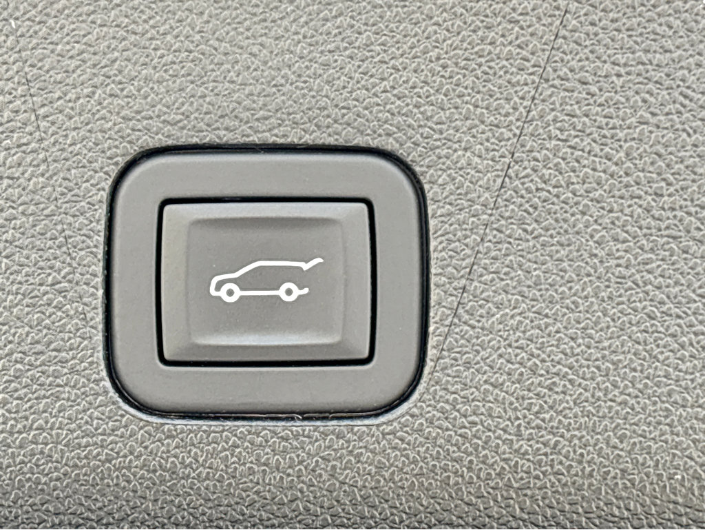 Used 2024 Chevrolet Tahoe RST w/ Luxury Package RWD image 20