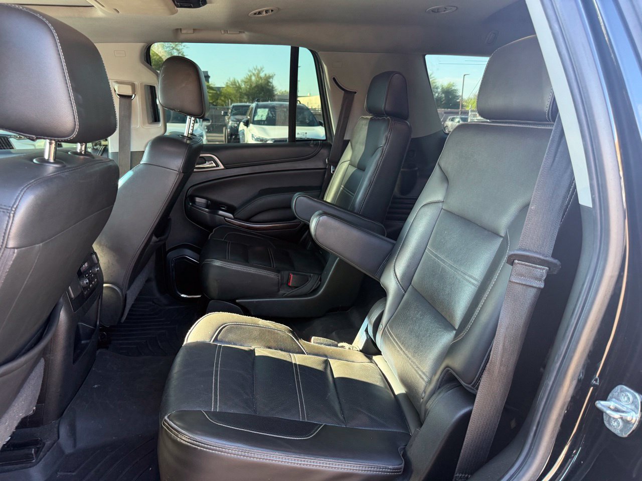 Used 2020 GMC Yukon SLT w/ Open Road Package AWD/4WD image 10