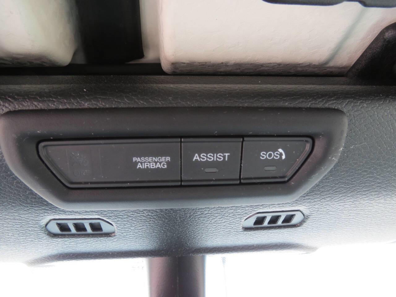Used 2022 Jeep Gladiator Overland image 13