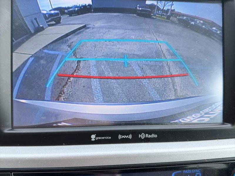 Used 2018 Toyota Highlander XLE FWD image 16