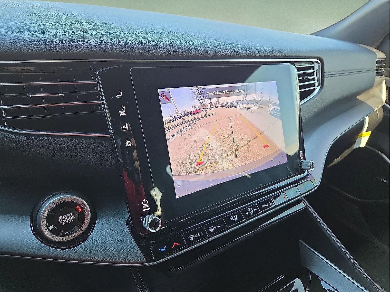 Used 2025 Jeep Wagoneer 4WD image 17