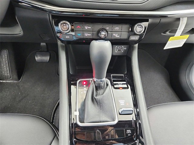 New 2026 Jeep Compass Latitude image 24