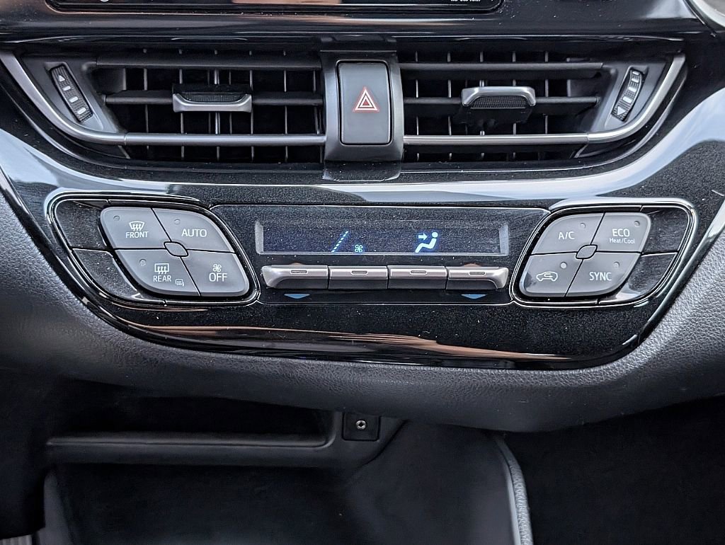 Used 2018 Toyota C-HR XLE image 26