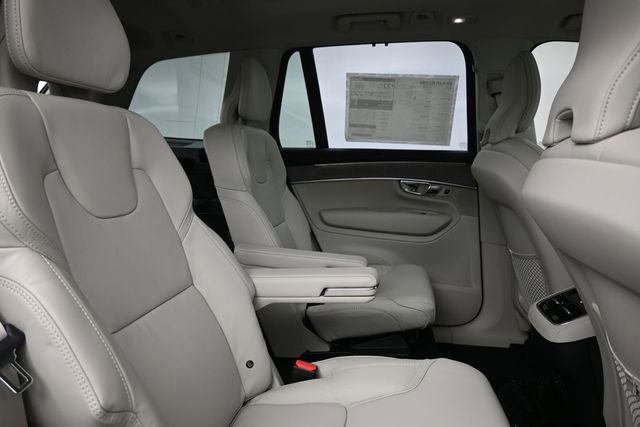 New 2026 Volvo XC90 B6 Ultra w/ Protection Package Premier AWD/4WD image 35