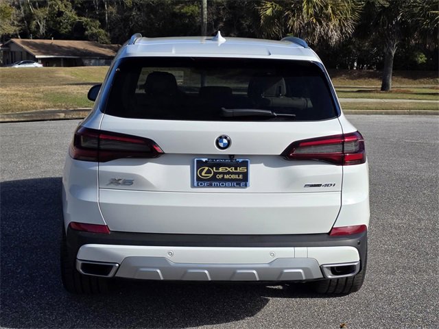 Used 2022 BMW X5 sDrive40i w/ Premium Package image 3