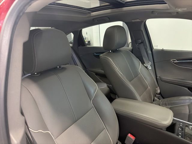 Used 2015 Chevrolet Impala LTZ FWD image 38