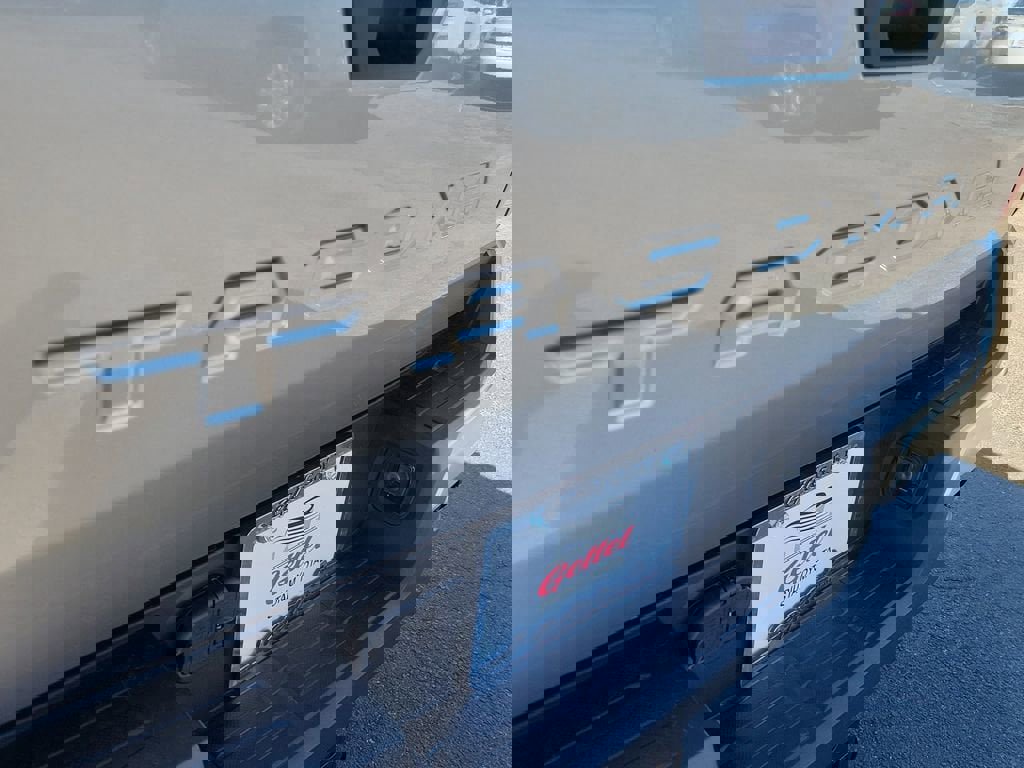 New 2025 Toyota Tacoma SR5 image 5