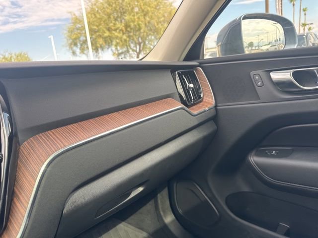 Used 2023 Volvo XC60 B5 Plus w/ Protection Package Premier image 25