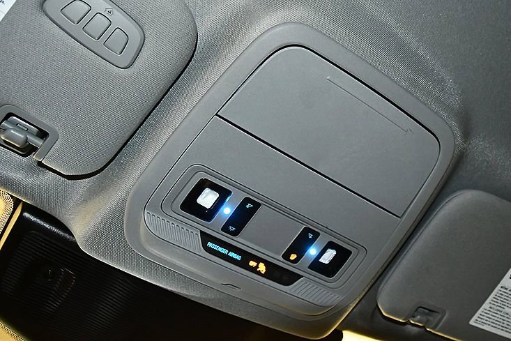 Used 2023 Ford Explorer Limited w/ Equipment Group 301A AWD/4WD image 28