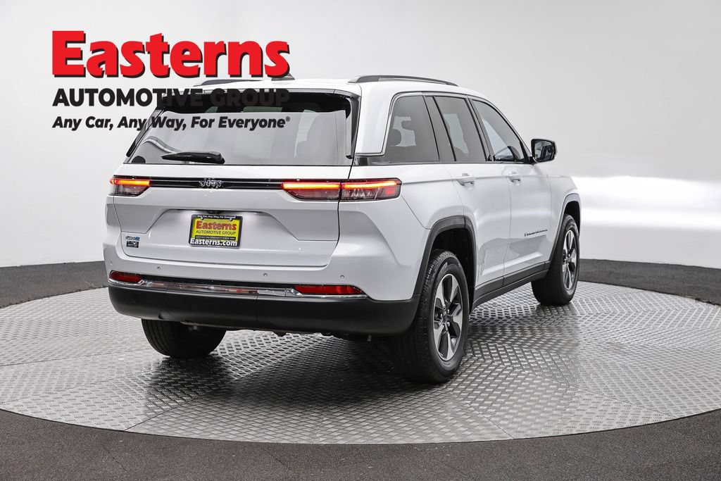 Used 2023 Jeep Grand Cherokee 4WD 4xe image 5