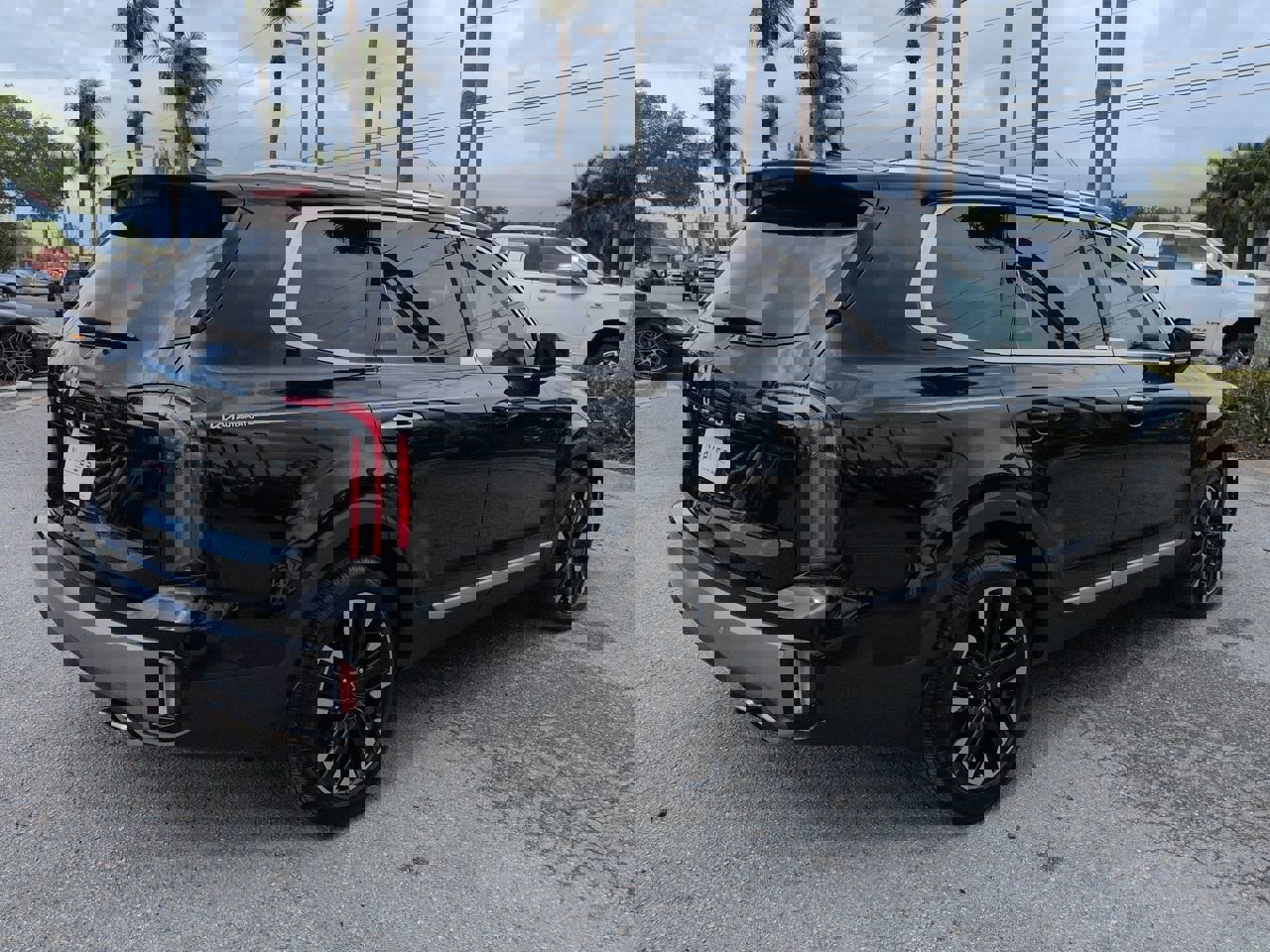 Used 2025 Kia Telluride SX image 5