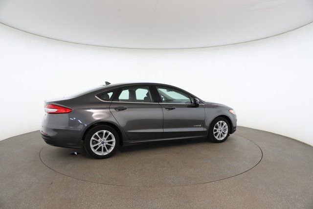 Used 2019 Ford Fusion SE image 20
