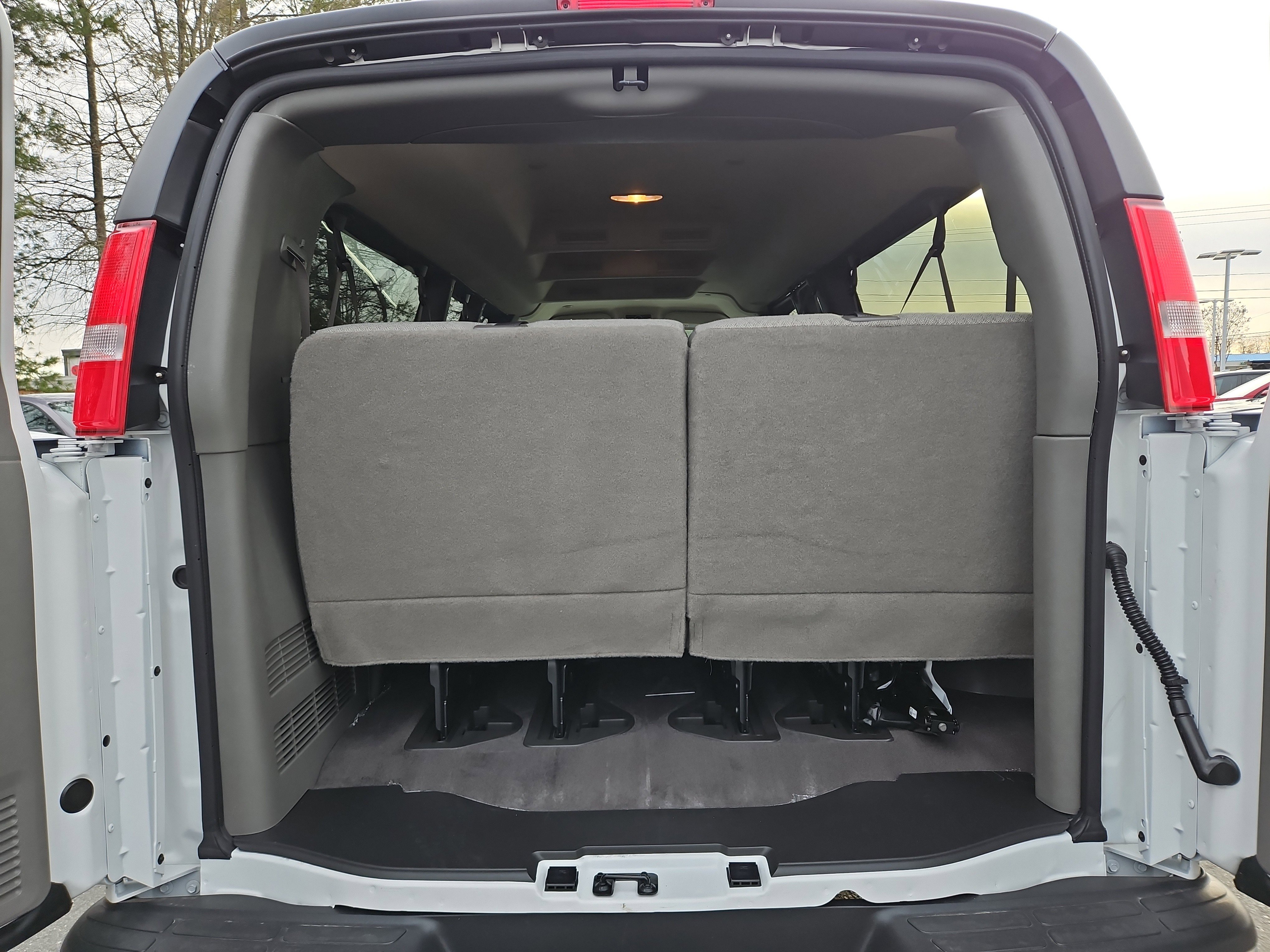 New 2025 Chevrolet Express 3500 LT w/ LT Preferred Equipment Group image 13