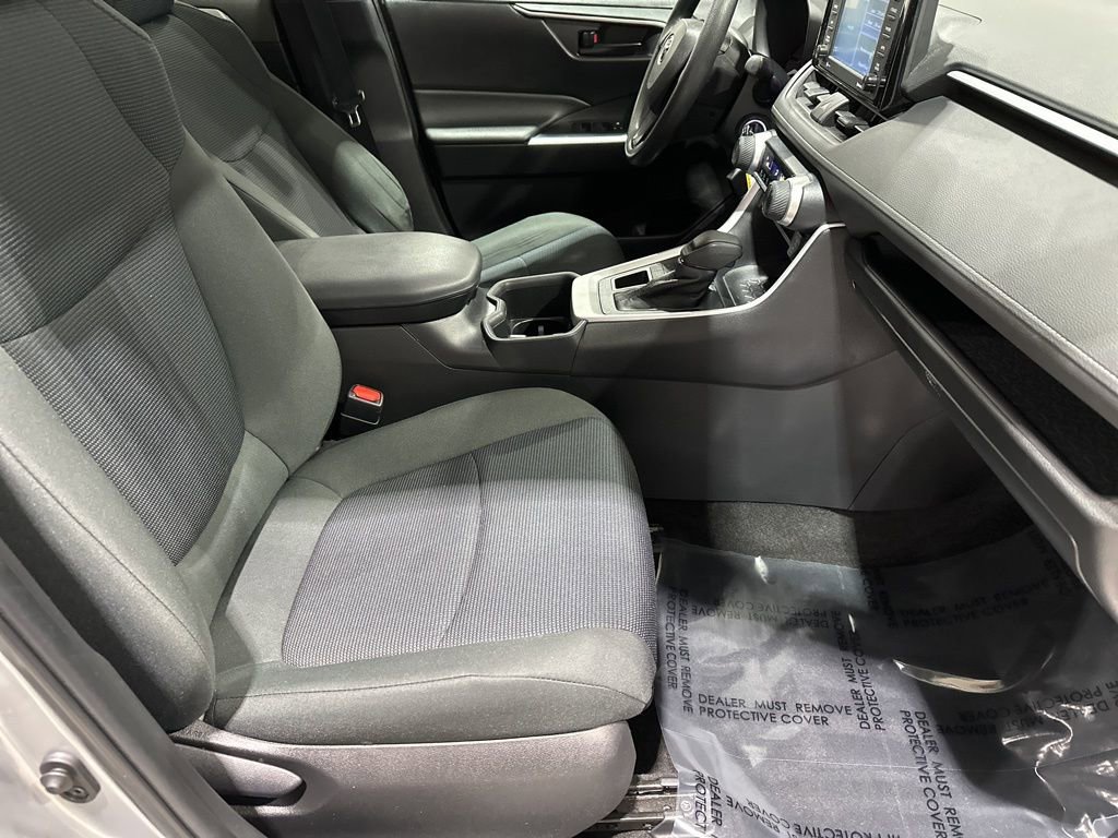 Certified 2022 Toyota RAV4 LE image 18