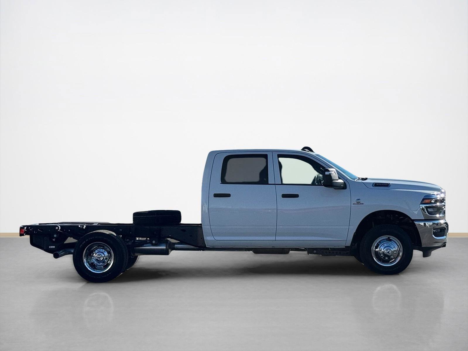 New 2026 RAM 3500 Tradesman w/ Chrome Appearance Group A image 8