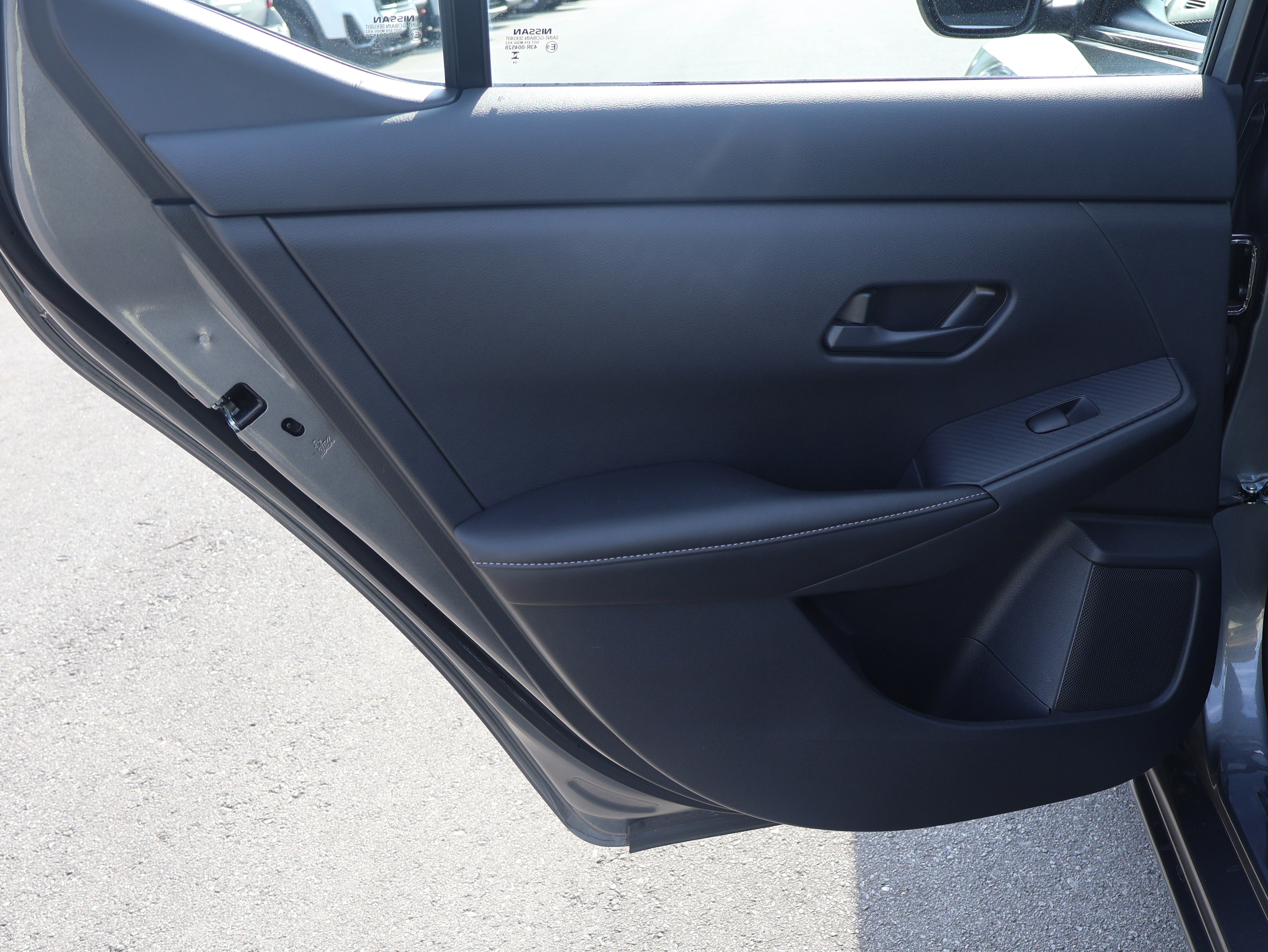 Used 2024 Nissan Sentra SV w/ Lighting Package image 18