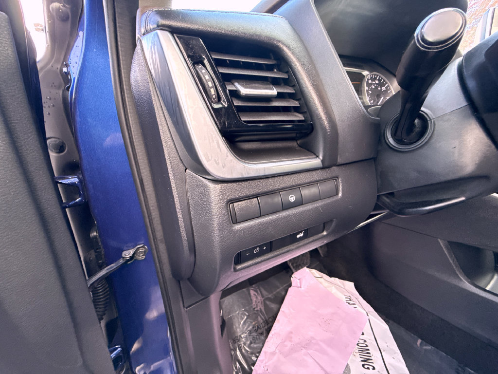 Used 2021 Nissan Rogue SV w/ Premium Package AWD/4WD image 19