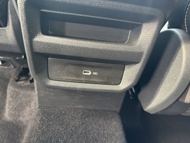 Used 2024 Volkswagen Taos SE AWD/4WD image 21