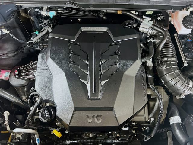 Used 2024 Kia Carnival EX image 32