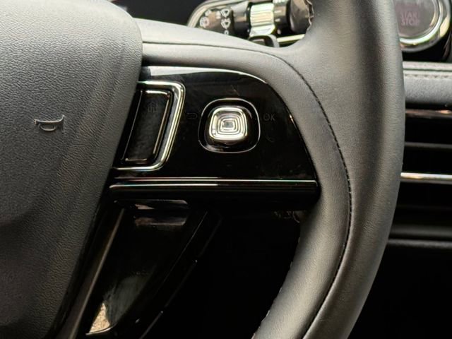 Used 2022 Lincoln Corsair FWD image 11